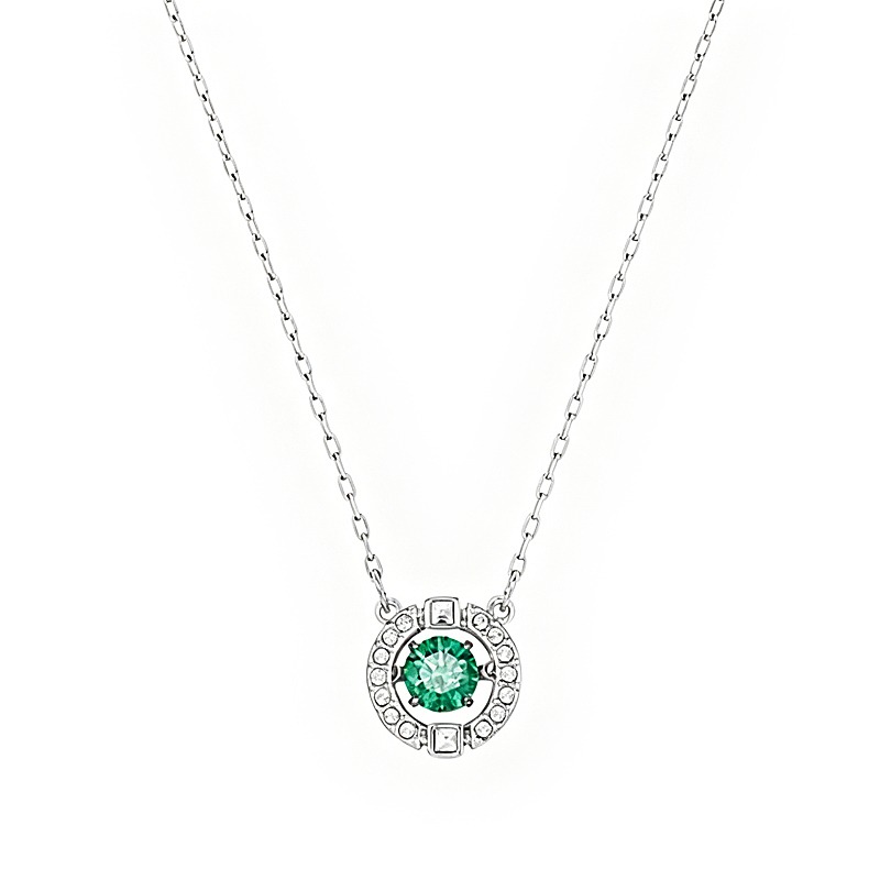 Sparkle with Every Movement: The Dancing Stone Necklace