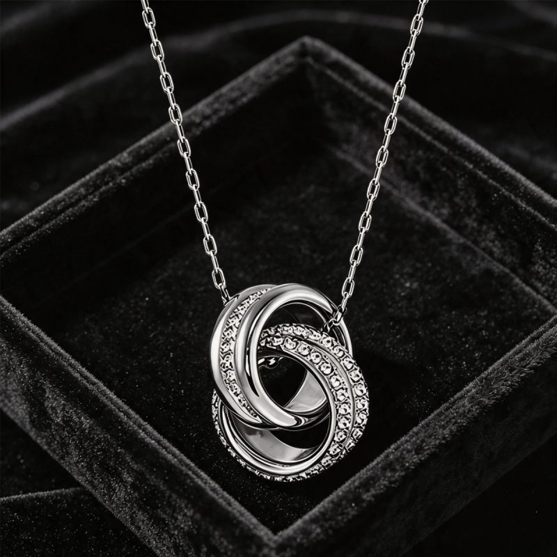 Interlocking Rings Crystal Pendant Necklace for Women