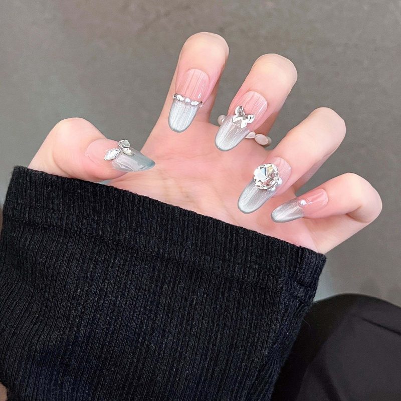 MadeInPanda Nude Silver French Tip Press On Nails - premium press on nails