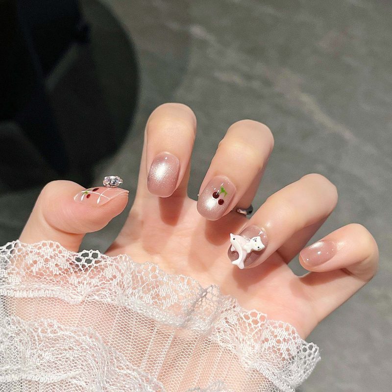 MadeInPanda Nude Cat Eye Press On Nails - premium press on nails