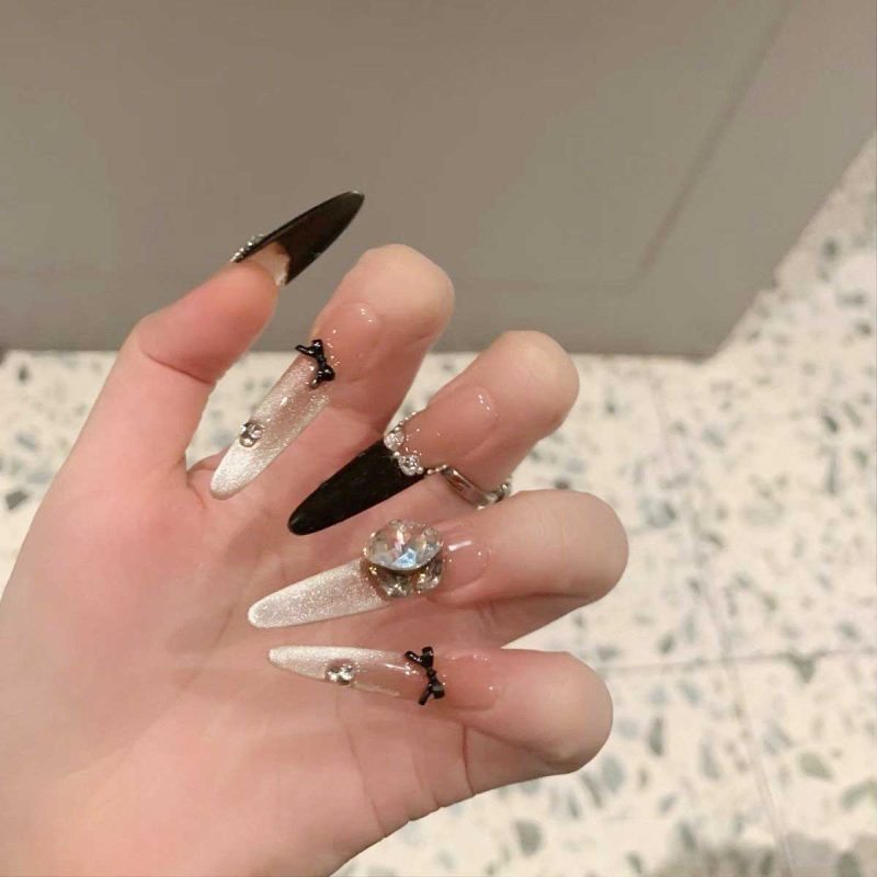 MadeInPanda Nude Black French Tip Press On Nails - premium press on nails