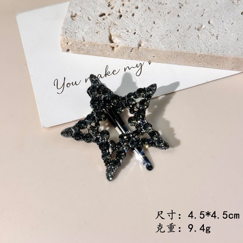 Full Diamond Hollow Wave Hair Clip 10 - MadeInPanda
