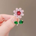 The Fashion Brooch Pin - Pink Sunflower #77 - MadeInPanda