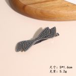 Blue Pipa Rose Hair Clip - MadeInPanda