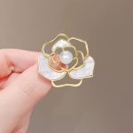The Fashion Brooch Pin - Brooch #121 - MadeInPanda