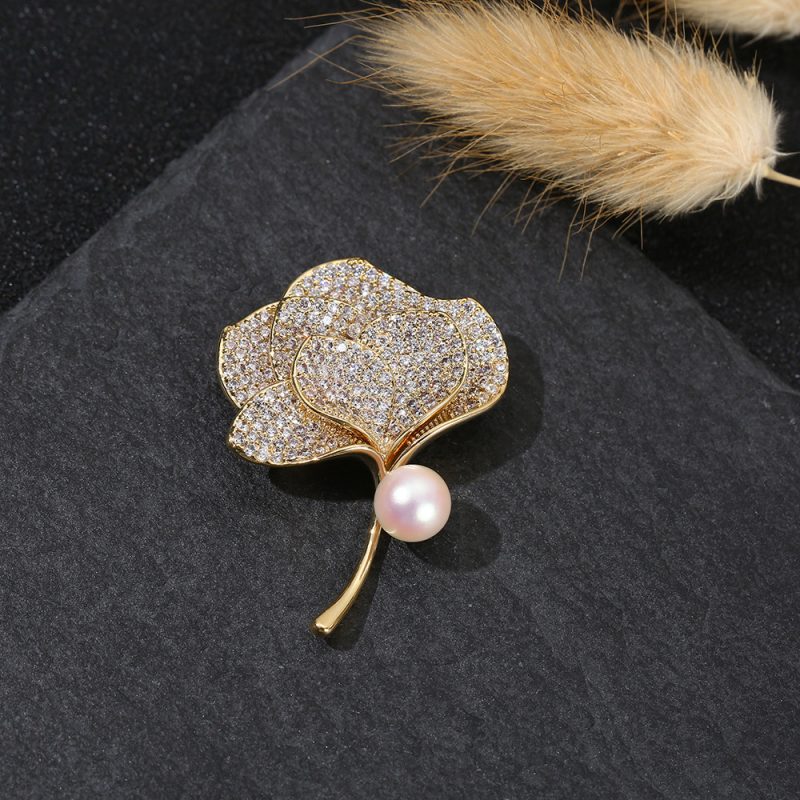 The Fashion Brooch Pin - Brooch #402 - MadeInPanda