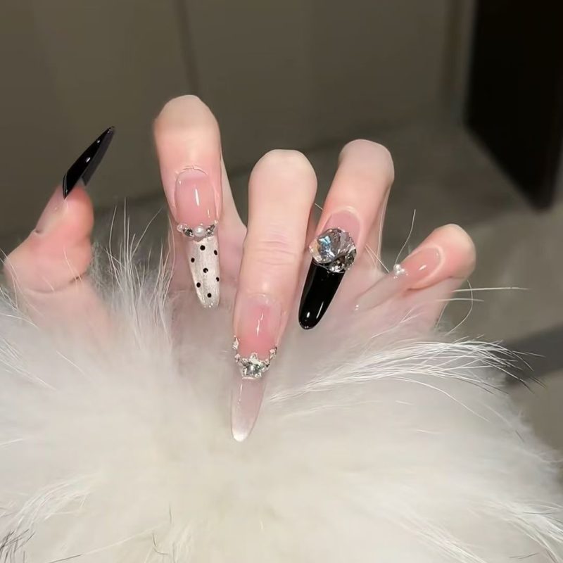 SG534 White French Tip Press-On Nails