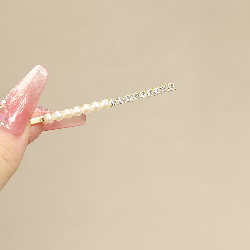 Bow Silver Hair Clip - MadeInPanda