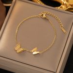 Titanium Steel Bracelet - Split Flower Bracelet 5462 - MadeInPanda