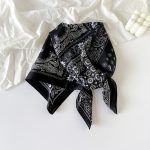 AISu 黑色 Silk Square Scarf - 70cm Chiffon Printed Pattern - Summer Fashion Bandana Neck Scarf - 1 Piece - MadeInPanda