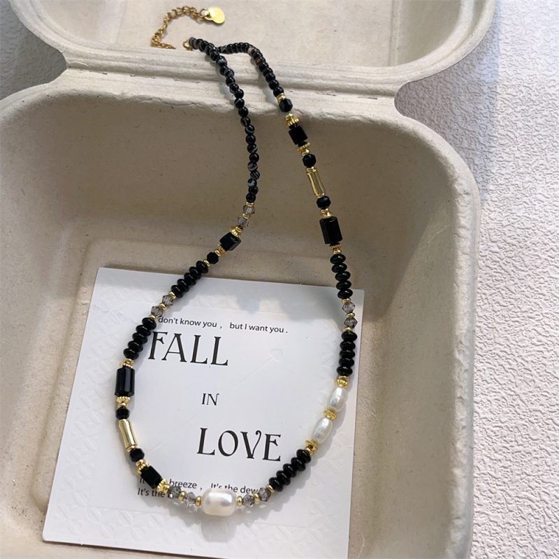 Black Crystal Pearl Necklace