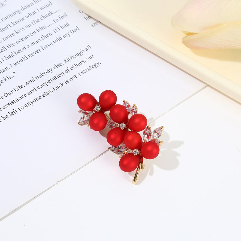 The Fashion Brooch Pin - Brooch #482 - MadeInPanda