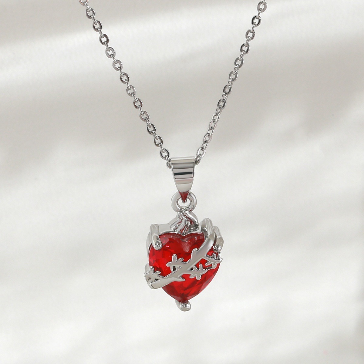 MP-HEART-SIMPLE-GOLD Simple Gold Heart Pendant Necklace - Classic by MadeInPanda