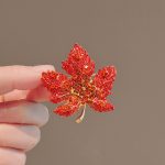 The Fashion Brooch Pin - Brooch #271 - MadeInPanda