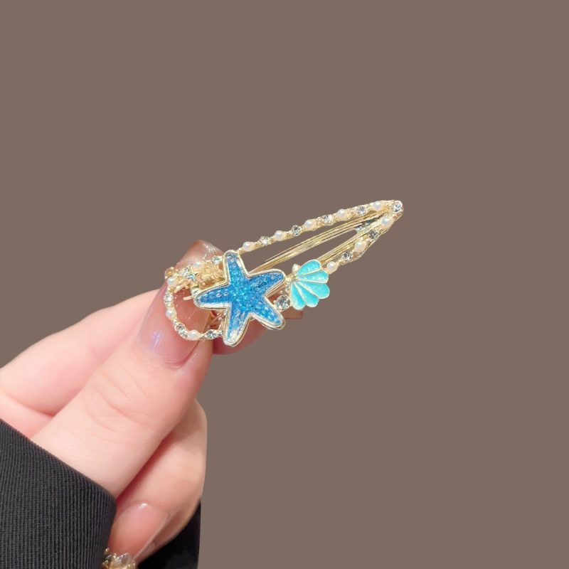 金色海星贝壳