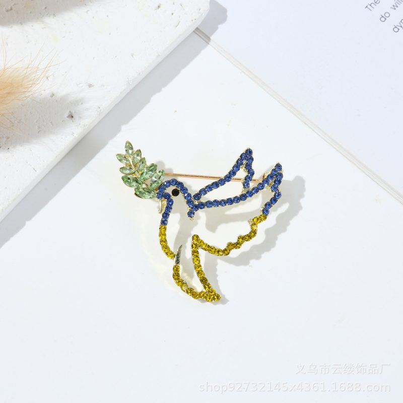 The Fashion Brooch Pin - Brooch #471 - MadeInPanda