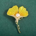 The Fashion Brooch Pin - Brooch #406 - MadeInPanda