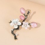 The Fashion Brooch Pin - Brooch #262 - MadeInPanda