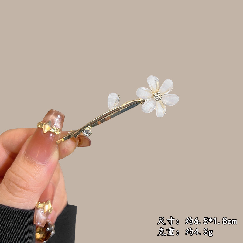 Full Diamond Three Bow Gold Hair Clip 60 - MadeInPanda