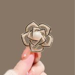 The Fashion Brooch Pin - Brooch #243 - MadeInPanda