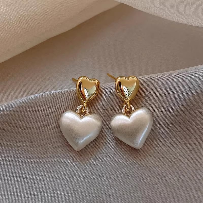 Simple Circle Hoop Earrings - Gold