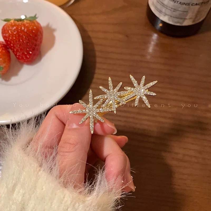 金色八芒星