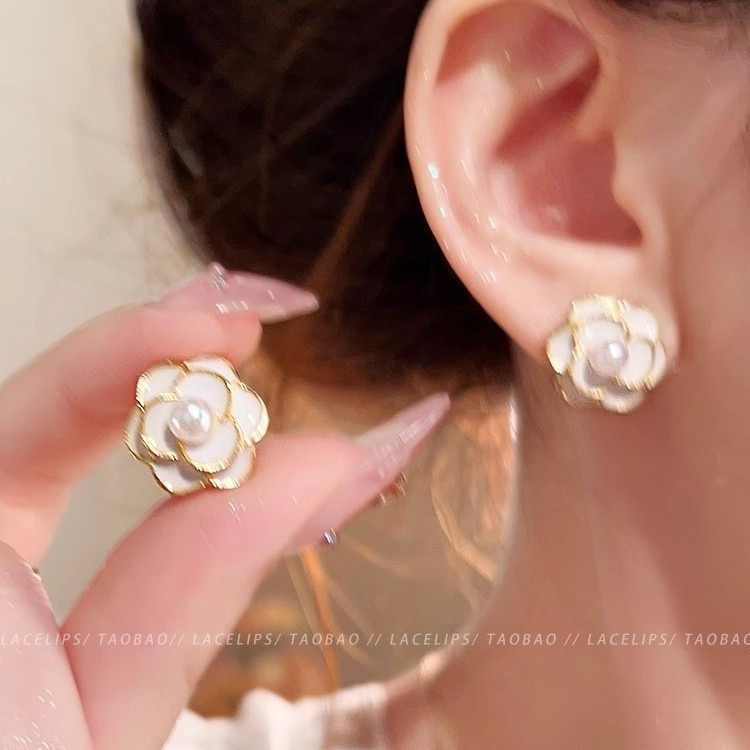 3D Camellia Earrings - Gold