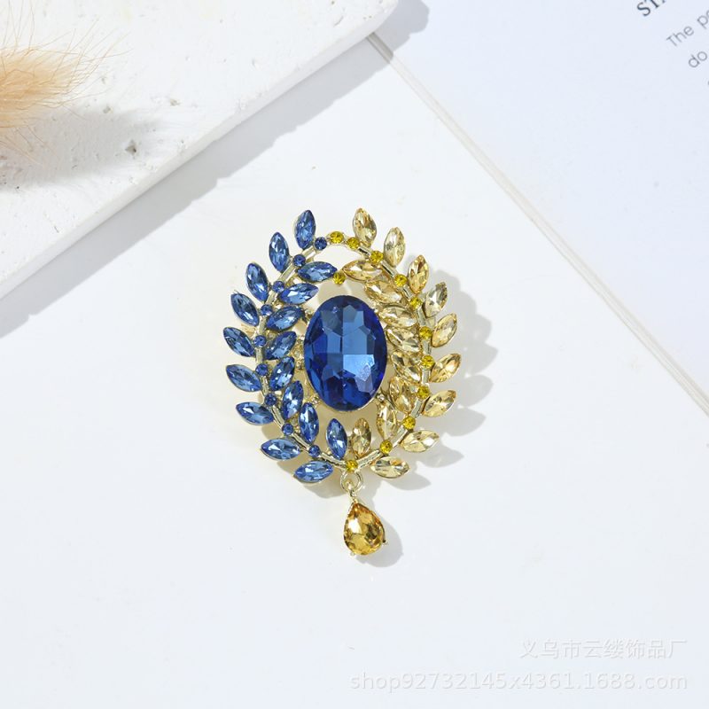 The Fashion Brooch Pin - Brooch #472 - MadeInPanda