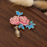 The Fashion Brooch Pin - Brooch #386 - MadeInPanda
