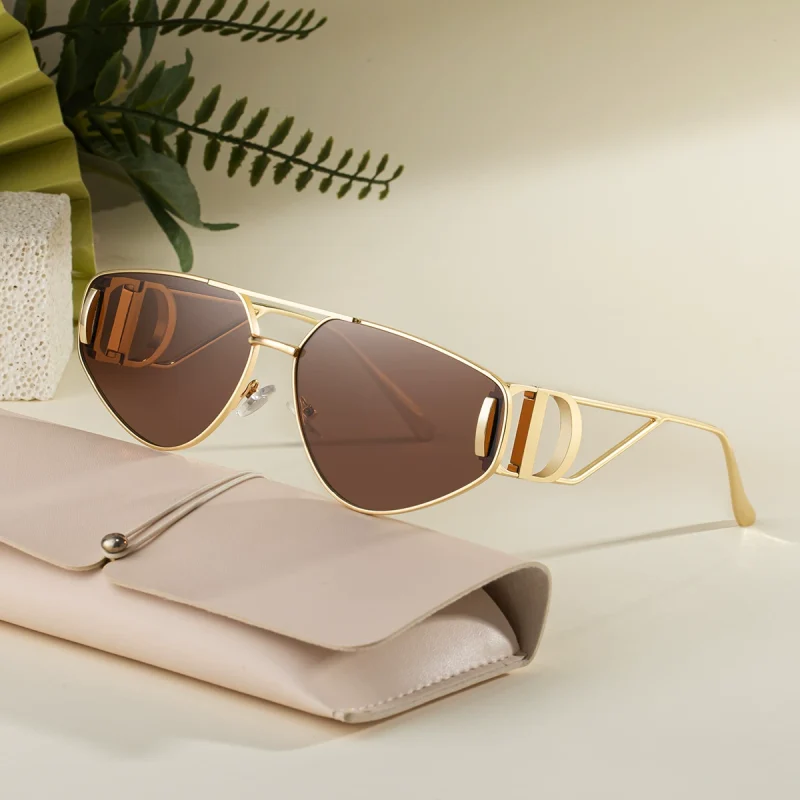 Patigas Cat-Eye Sunglasses for Women - 2026 Fashion UV400 Retro Sun Glasses - Trendy Street Style Oversized Shades - Plastic and Metal Frame with Gray PC Lens - Feel Good Sun Protection - 1 Piece - Image 2 - MadeInPanda