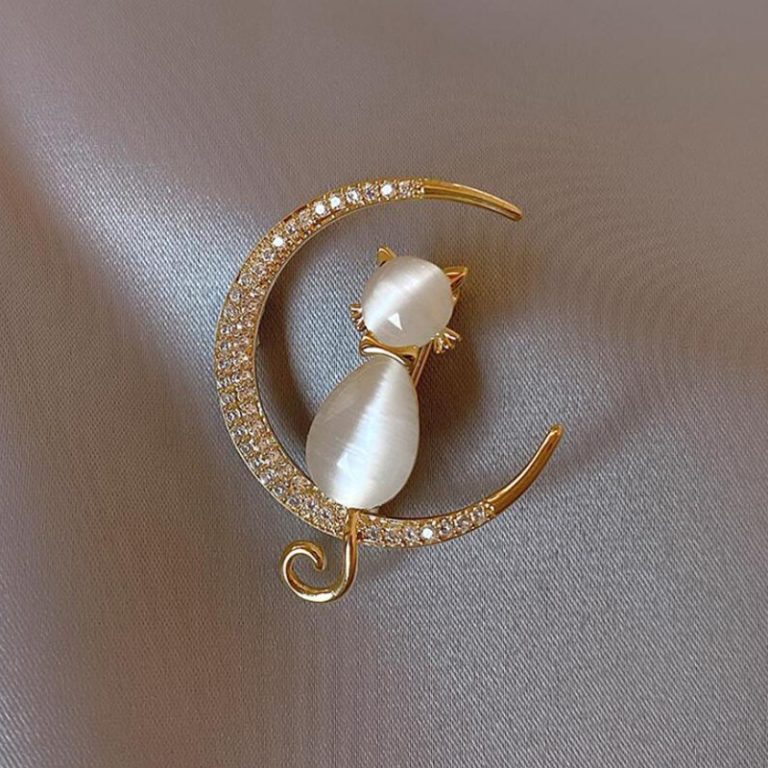 The Fashion Brooch Pin - Brooch #137 - MadeInPanda