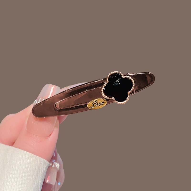 Gun Black Crystal Flower Small Duck Clip - MadeInPanda
