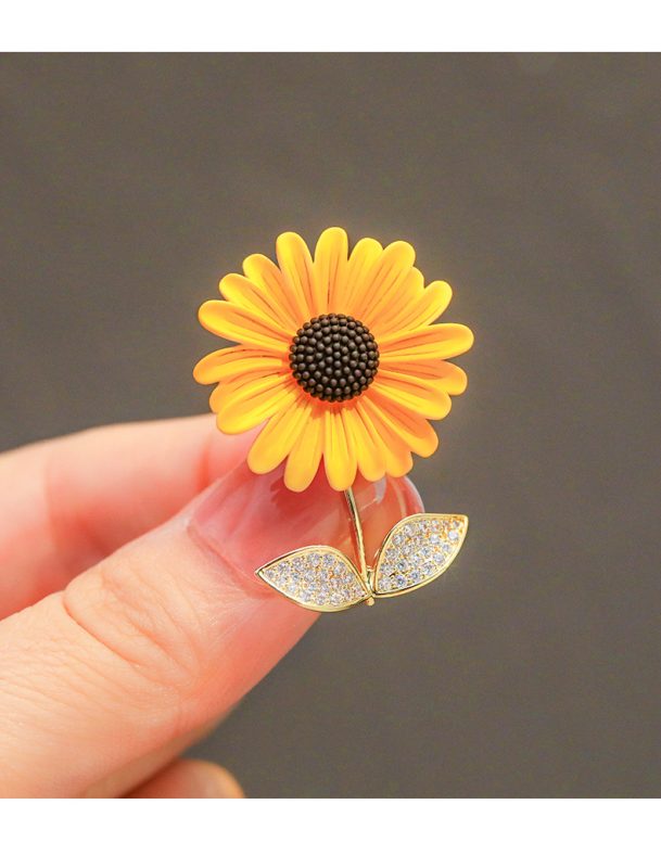 The Fashion Brooch Pin - Yellow Sunflower #91 - MadeInPanda
