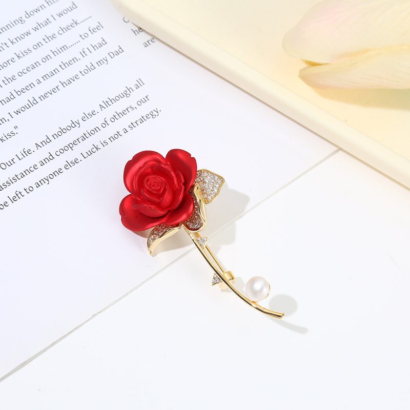 The Fashion Brooch Pin - Brooch #484 - MadeInPanda