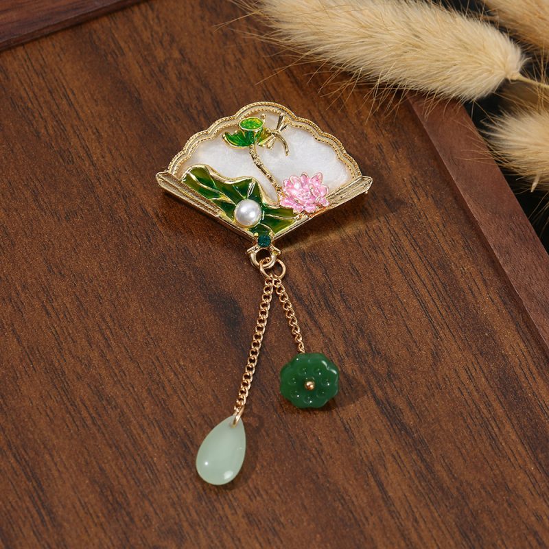 The Fashion Brooch Pin - Brooch #418 - MadeInPanda