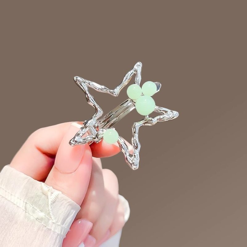 Vintage Pearl Petal Duck Clip - MadeInPanda