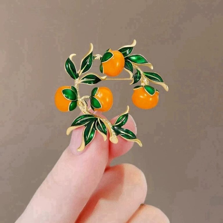 The Fashion Brooch Pin - Brooch #123 - MadeInPanda