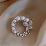 Round Pearl Brooch Silver MadeInPanda