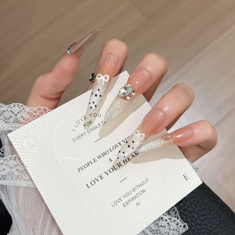 SG562 Crystal Clear Press-On Nails (With Toolkit) - MadeInPanda