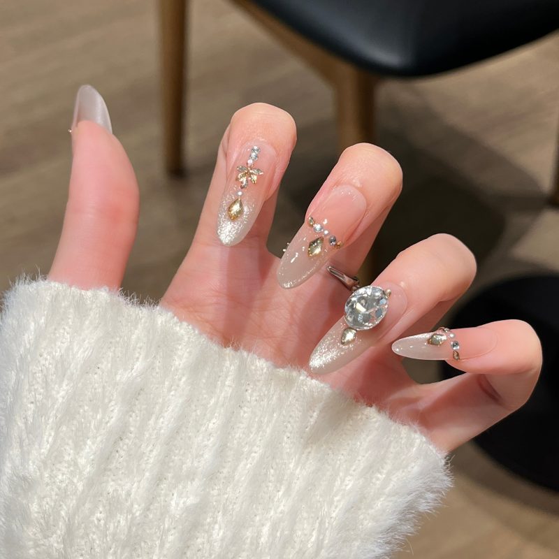 SG657 French Mint Press-On Nails