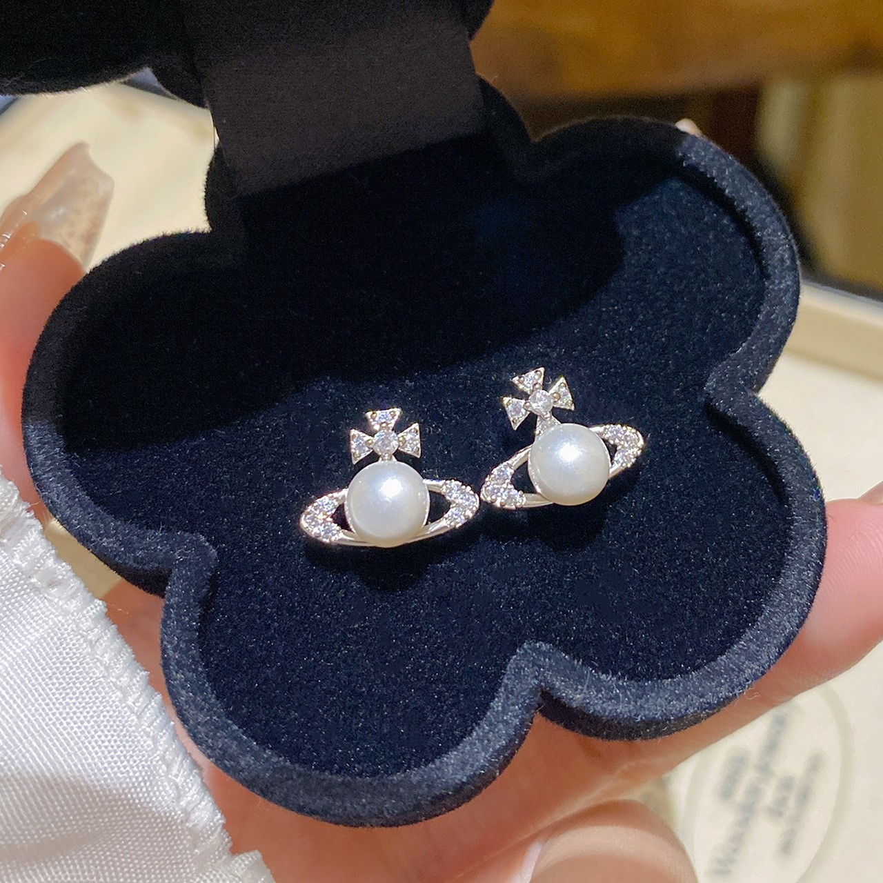 E0060____-2 Silver Tone Zircon Sparkle Stud Earring ~ E0060 S925 Silver Needle Earrings E0060 - 图片 1