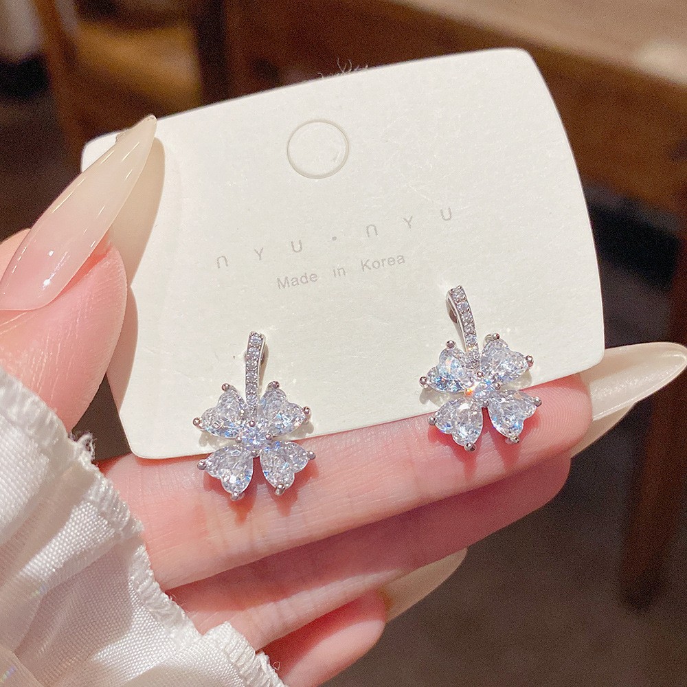 E0072____-2 Silver Tone Zircon Sparkle Stud Earring ~ E0072 S925 Silver Needle Earrings E0072 - 图片 1