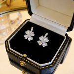 Sparkle Zircon Crystal Stud Earring ~ S925 Silver Needle Full Diamond Earrings E0187