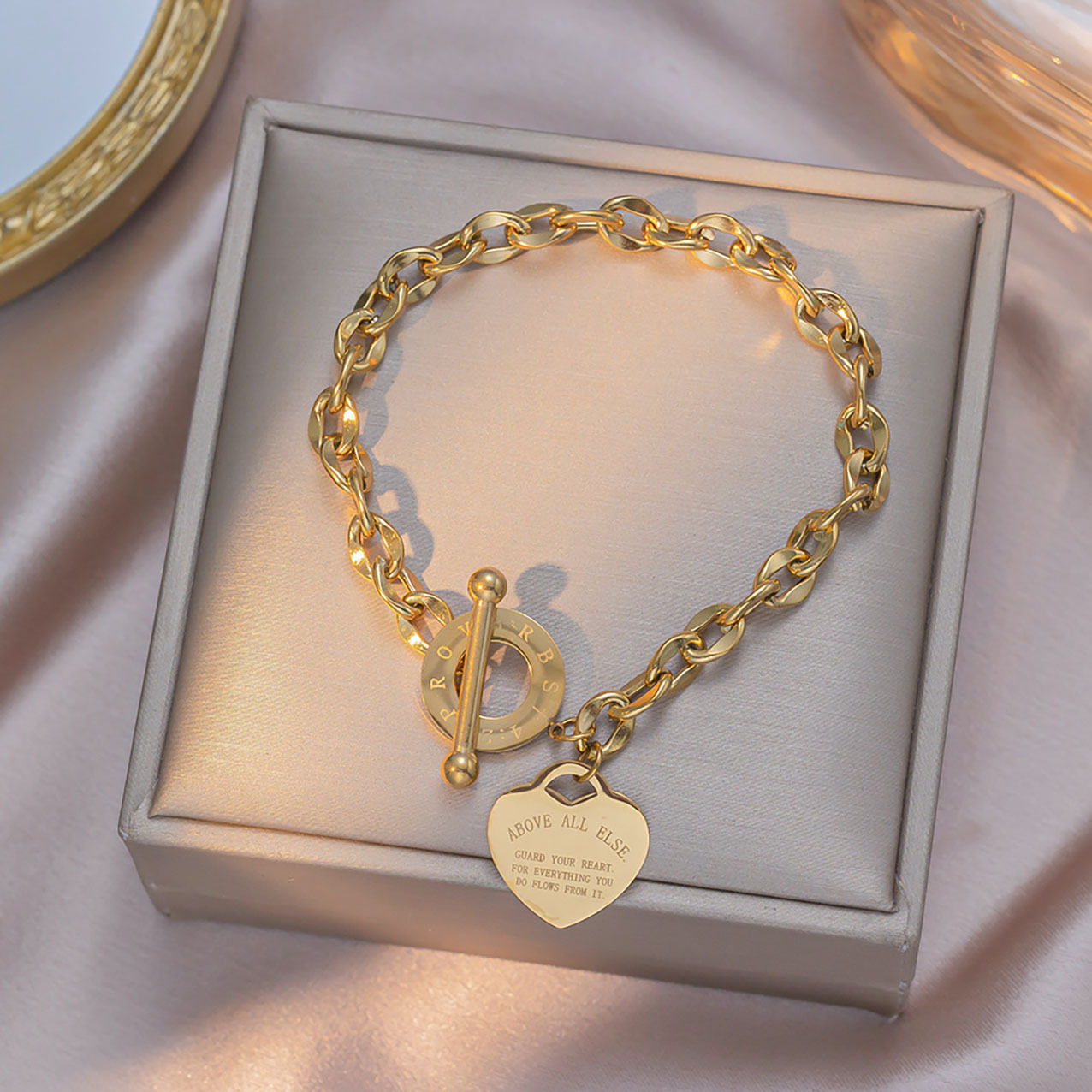 MP-BR-0017 Gold Heart Closure Bracelet - 图片 1