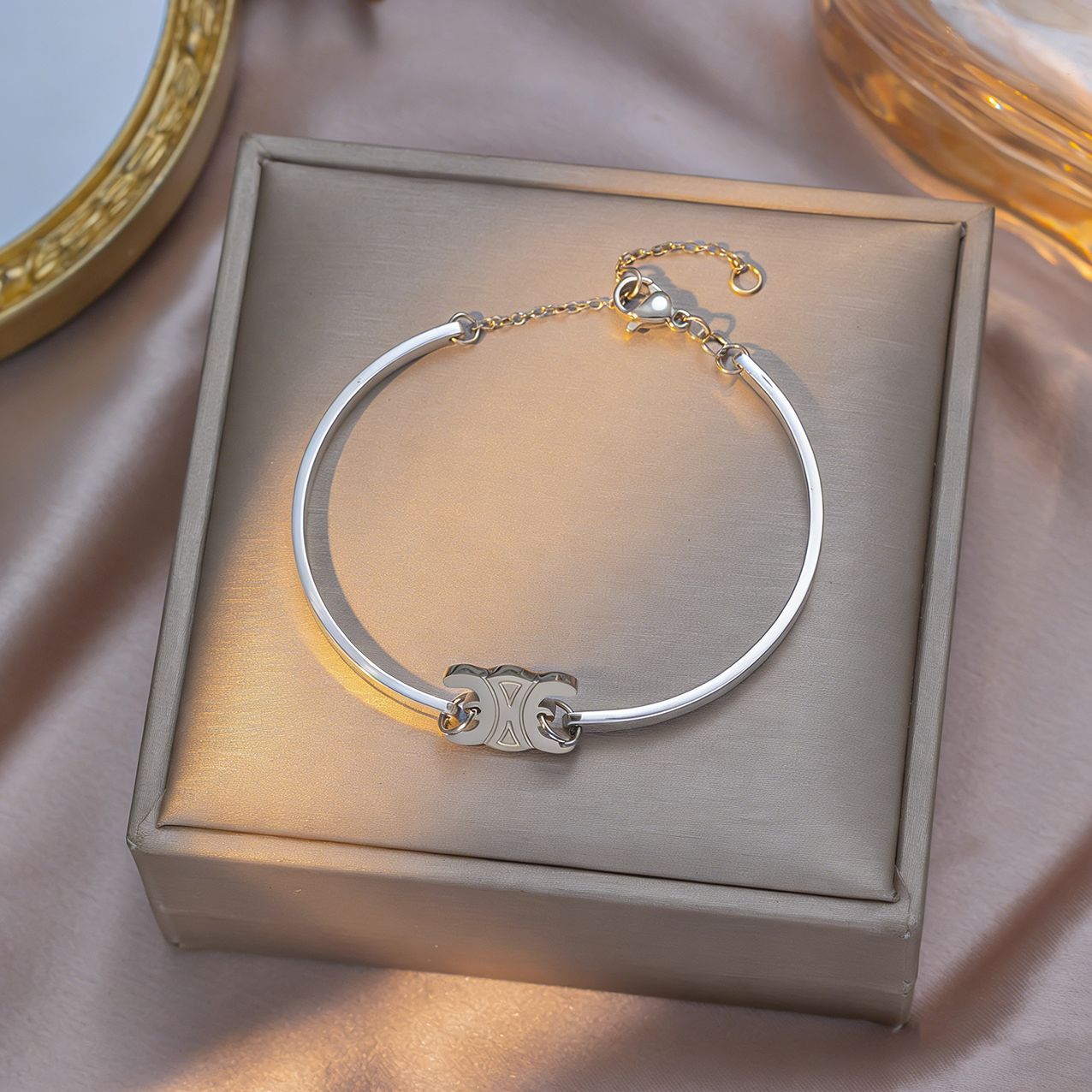 MP-BR-0025 Steel Double C Bracelet - 图片 1