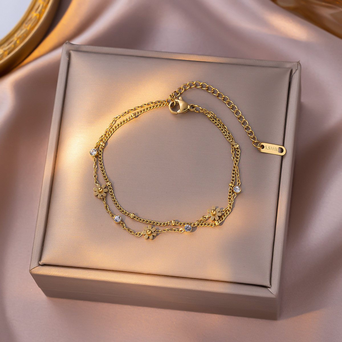 MP-BR-0049 Gold Double Daisy Bracelet - 图片 1