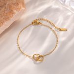 Gold Interlocking Bracelet