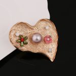 Luxury Pearl Brooch DY13572
