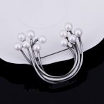 Luxury Pearl Brooch DY13597