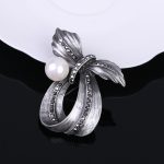 Luxury Pearl Brooch DY13655